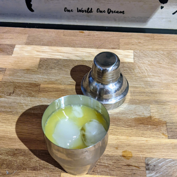 shaker-Cocktail-Madeleine