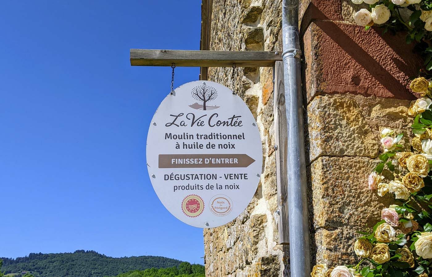 La Vie Contée – Moulin à huile de noix