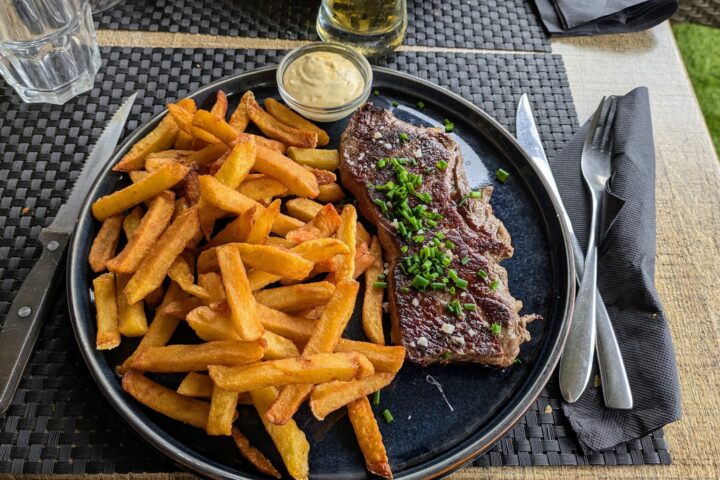 Où bien manger à Caen : 8 adresses testées et approuvées