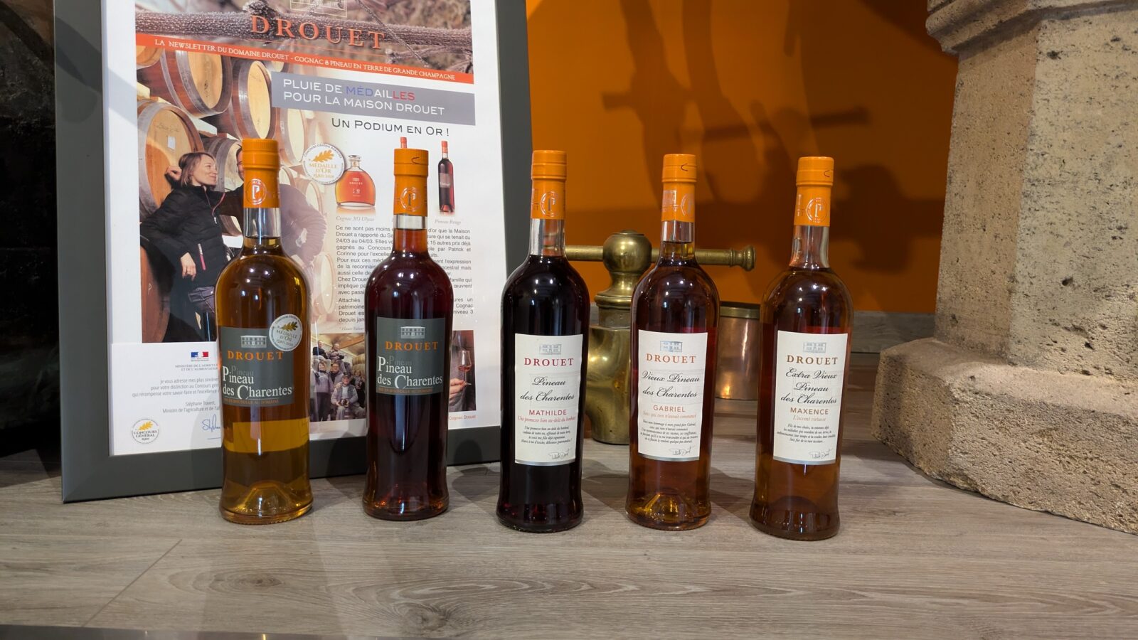 Quelle est la différence entre le Pineau et le Cognac ? Guide complet pour les amateurs
