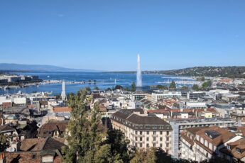 vue sur genève depuis la cathédrale saint pierre