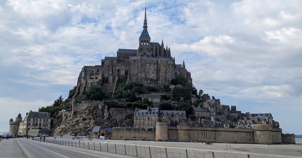 0 le mont st michel